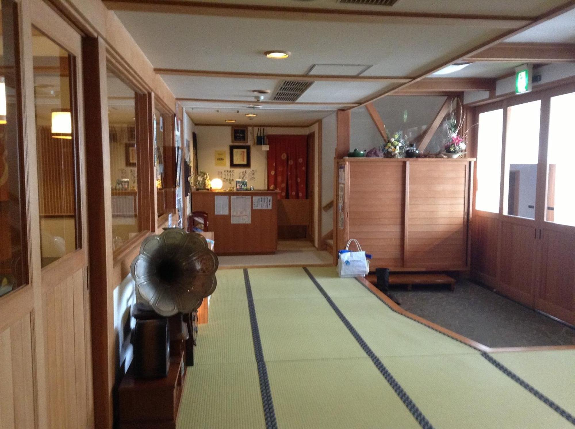 Minamiya 山とねこと遊ぶ宿 みなみ家 Hakuba Luaran gambar